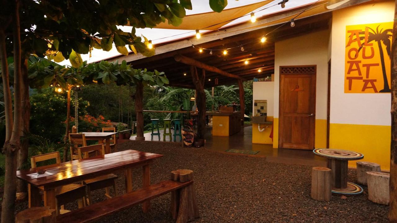 Auberge de jeunesse Alouatta Playa Coyote à San Francisco de Coyote Extérieur photo